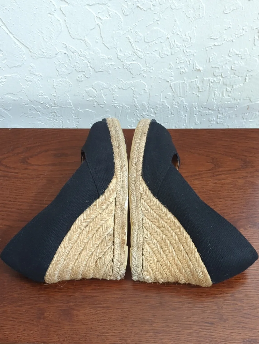 Sonoma Life & Style Black Canvas Peep-Toe Jute Espadrille Wedges Size 8.5 M
